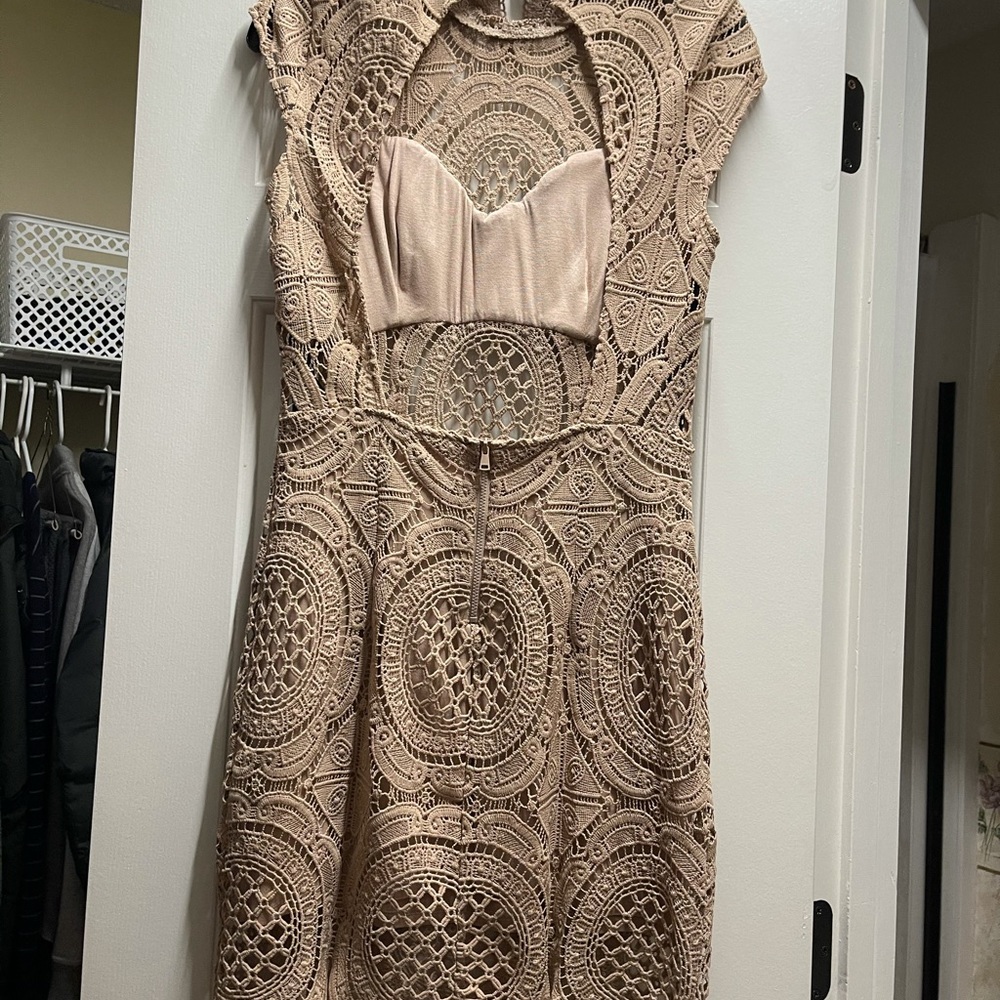 Dress - Picture 2 of 4